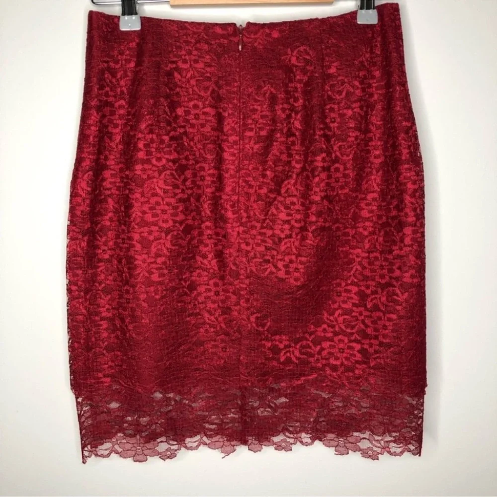 Reiss Elegant Red Lace Skirt - Picture 2 of 7